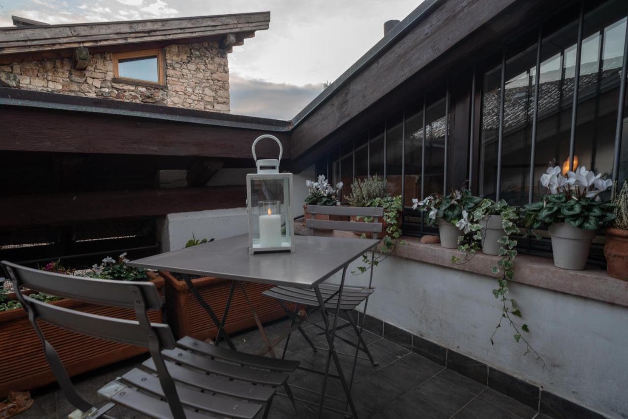 S. Trinita 18, Suites & Rooms Trient Exterior foto